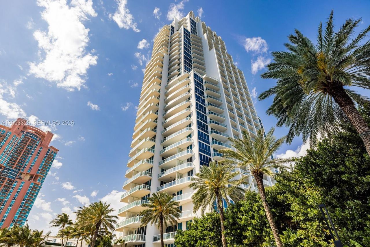50 S Pointe Dr, Unit 510, Miami Beach, FL 33139 Photo