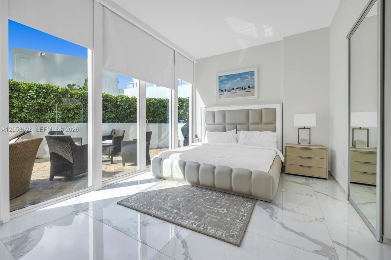 50 S Pointe Dr, Unit 510, Miami Beach, FL 33139 Photo