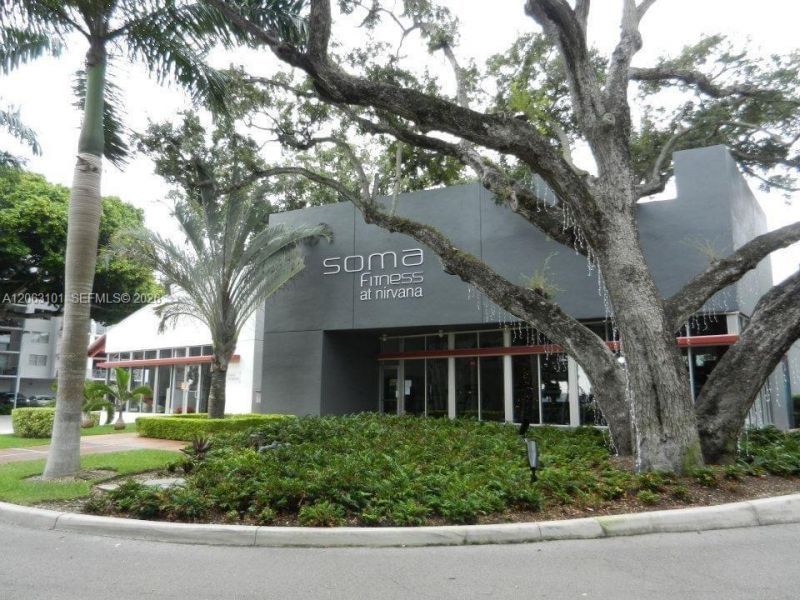 680 NE 64th St, Unit A515, Miami, FL 33138 Photo