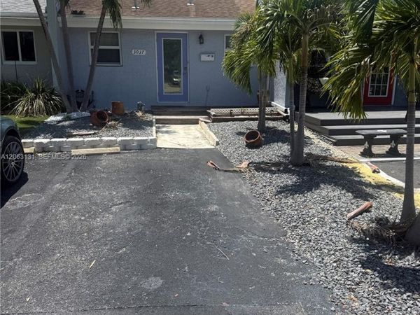 3037 NE 13th Ave, Oakland Park, FL 33334