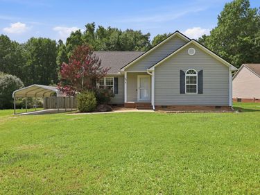 96 Shire Court, Zebulon, NC 27597