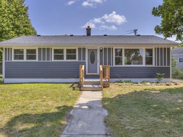 636 Giddings AVENUE, Sheboygan Falls, WI 53085