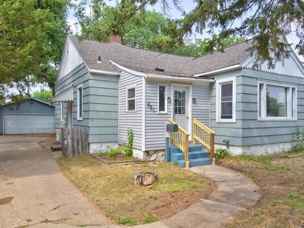 521 DEWEY STREET, Wisconsin Rapids, WI 54494