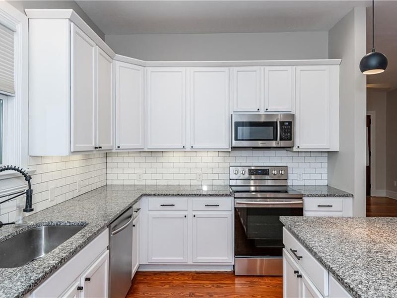 666 Oak Street, Dayton, OH 45410 Photo 11