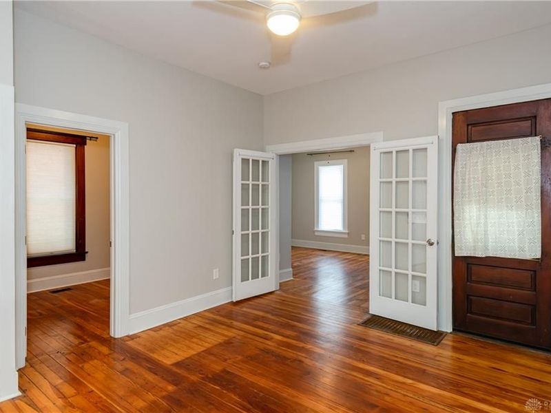 666 Oak Street, Dayton, OH 45410 Photo 5