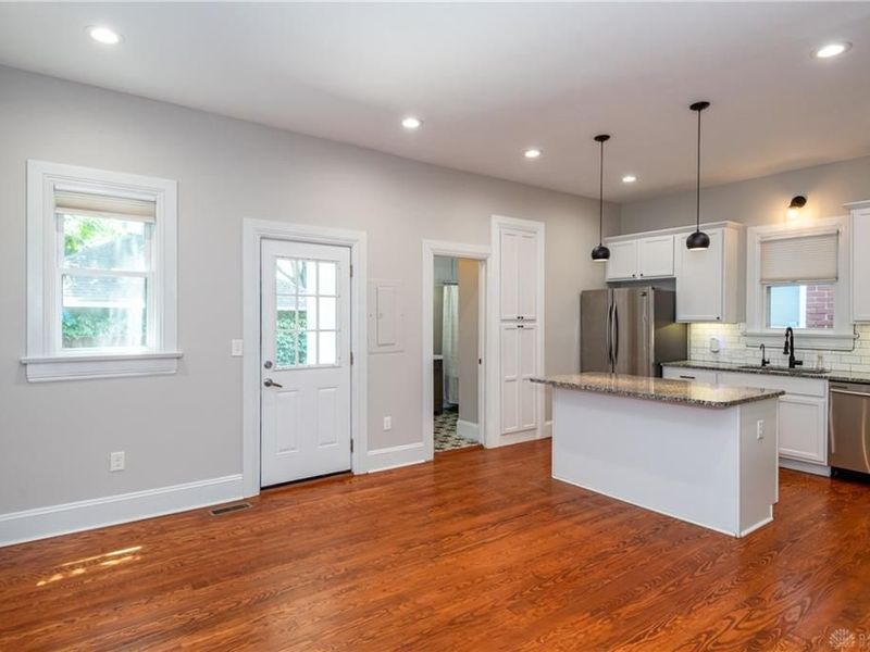 666 Oak Street, Dayton, OH 45410 Photo 7