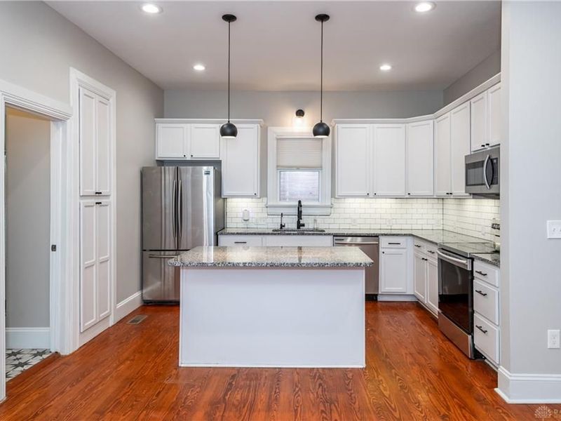 666 Oak Street, Dayton, OH 45410 Photo 9