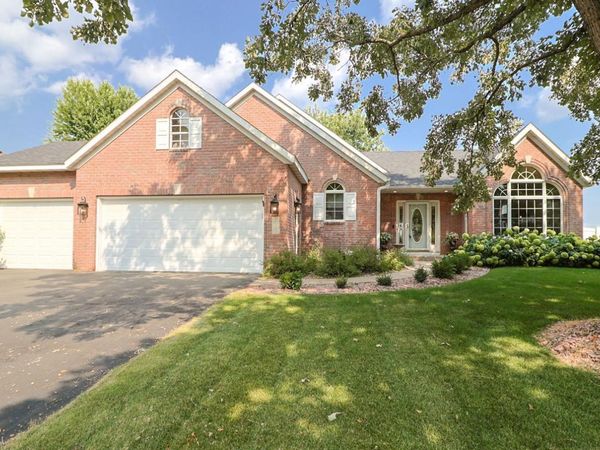 8929 Jewel Avenue S, Cottage Grove, MN 55016