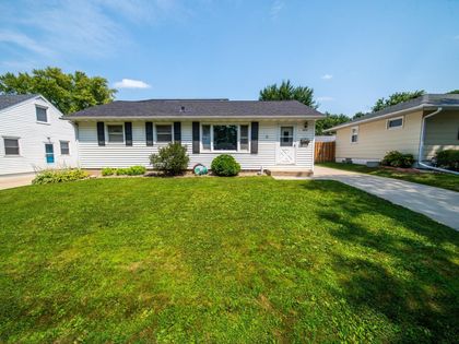 1853 16 1/2 St NW  Rochester, MN 55901