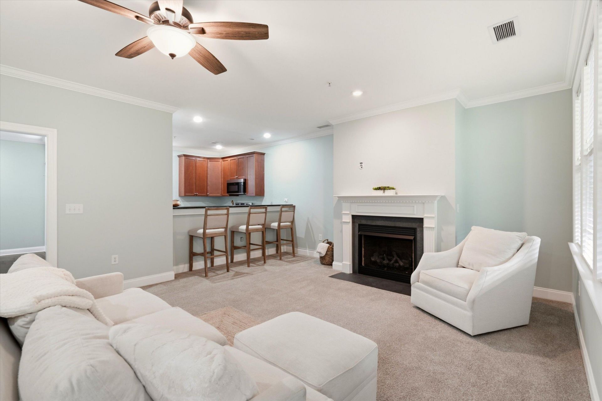 5561 Colonial Chatsworth Circle Photo 11