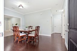 5561 Colonial Chatsworth Circle photo 4