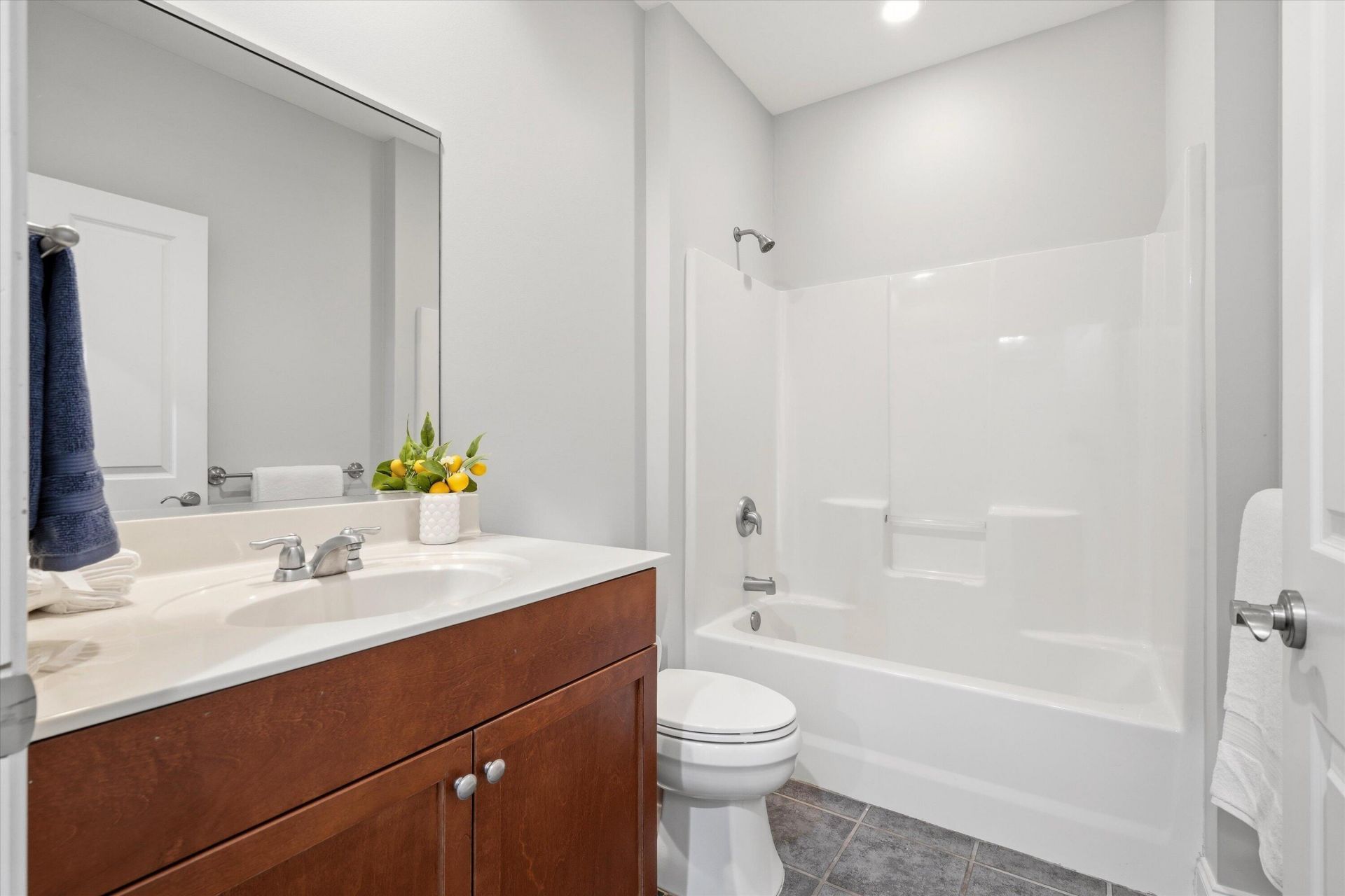 5561 Colonial Chatsworth Circle Photo 30