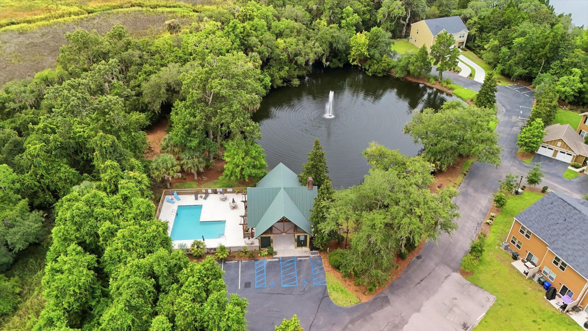 5561 Colonial Chatsworth Circle Photo 40