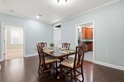 5561 Colonial Chatsworth Circle photo 4