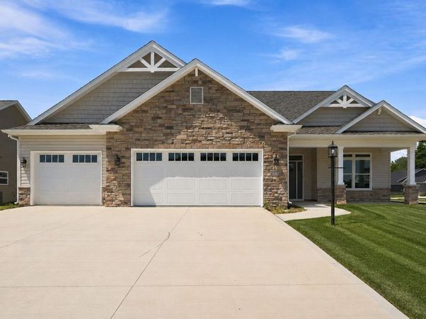 2977 Casaluna Court, Fort Wayne, IN 46818