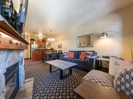 1880 Village South Road, Unit #3-332, Olympic Valley, CA 96146 Photo