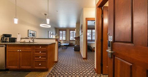 1880 Village South Road, Unit #3-332, Olympic Valley, CA 96146 Photo