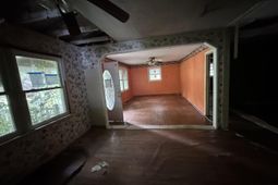 512 Hunter Drive photo 4