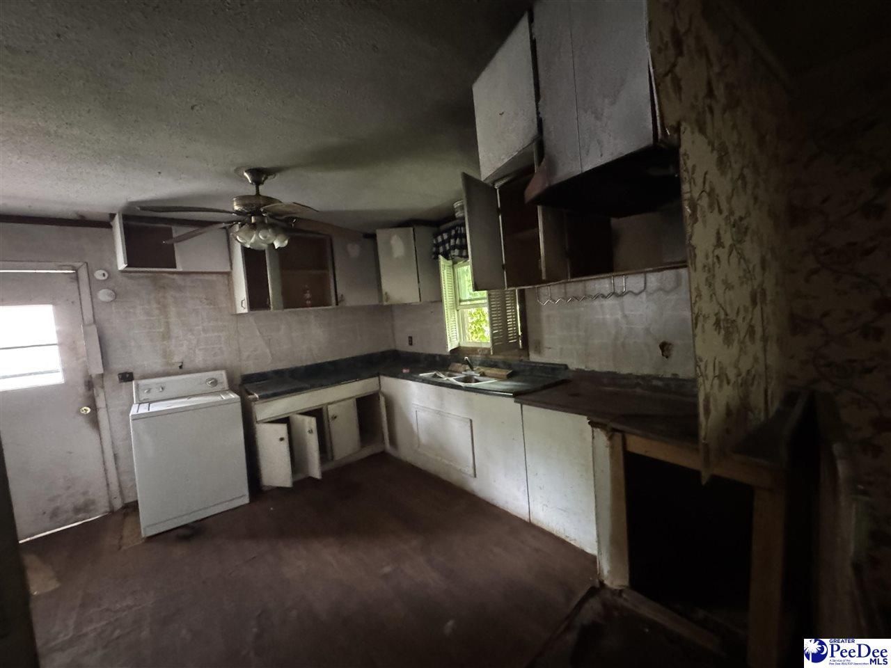 512 Hunter Drive Photo 4