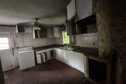512 Hunter Drive photo 4