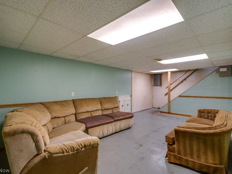 1135 Henn Hyde Road NE, Warren, OH 44484 Photo 23