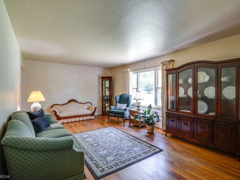 1135 Henn Hyde Road NE, Warren, OH 44484 Photo 4