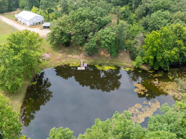 22299 RT 5 , Versailles, MO 65084