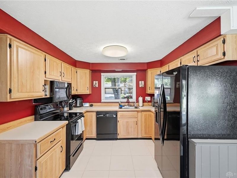 4867 Arrowhead Drive, Kettering, OH 45440 Photo 10