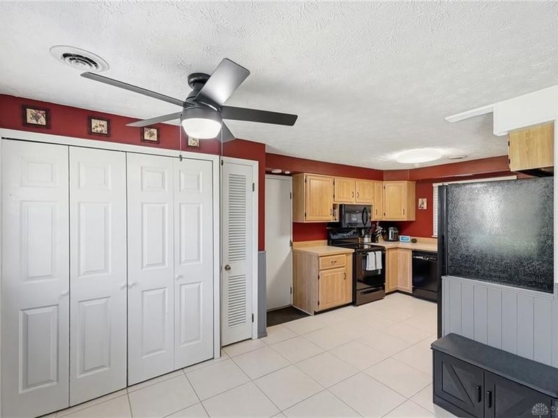 4867 Arrowhead Drive, Kettering, OH 45440 Photo 9