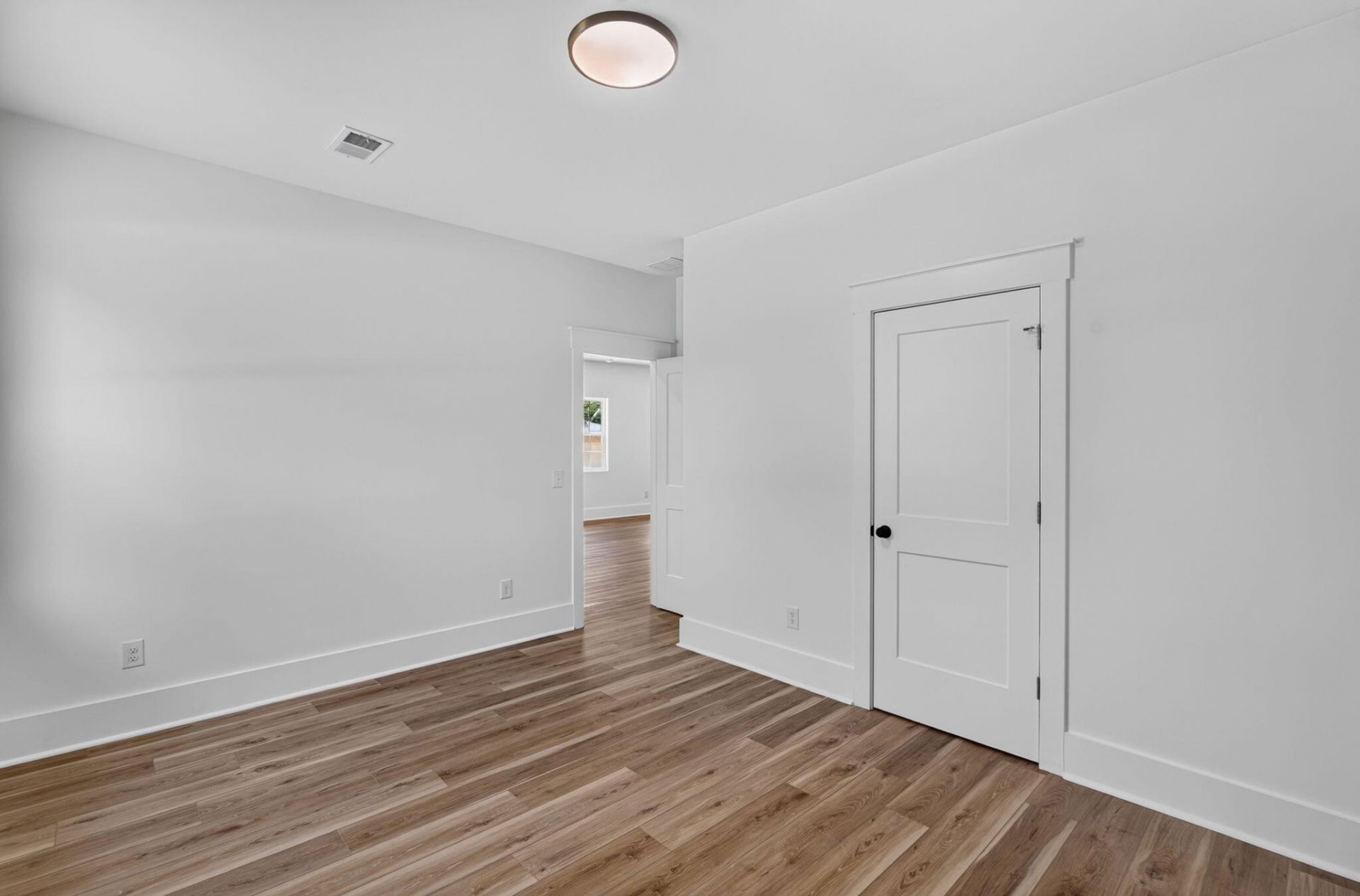 6032 Rembert Drive Photo 13