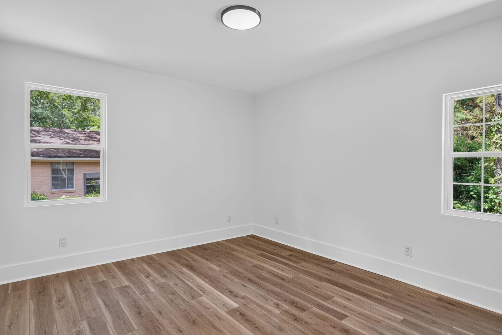 6032 Rembert Drive Photo 21