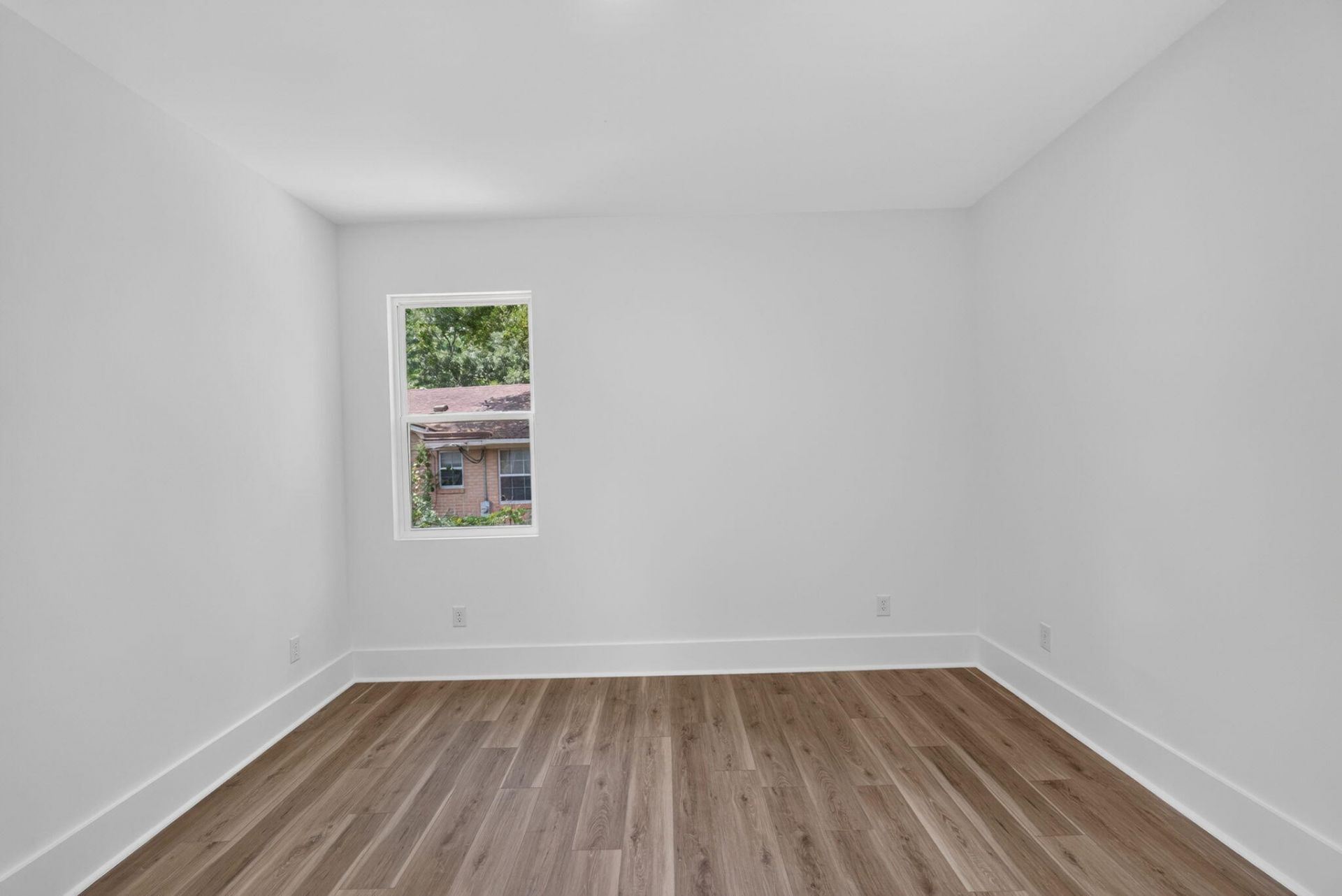 6032 Rembert Drive Photo 23