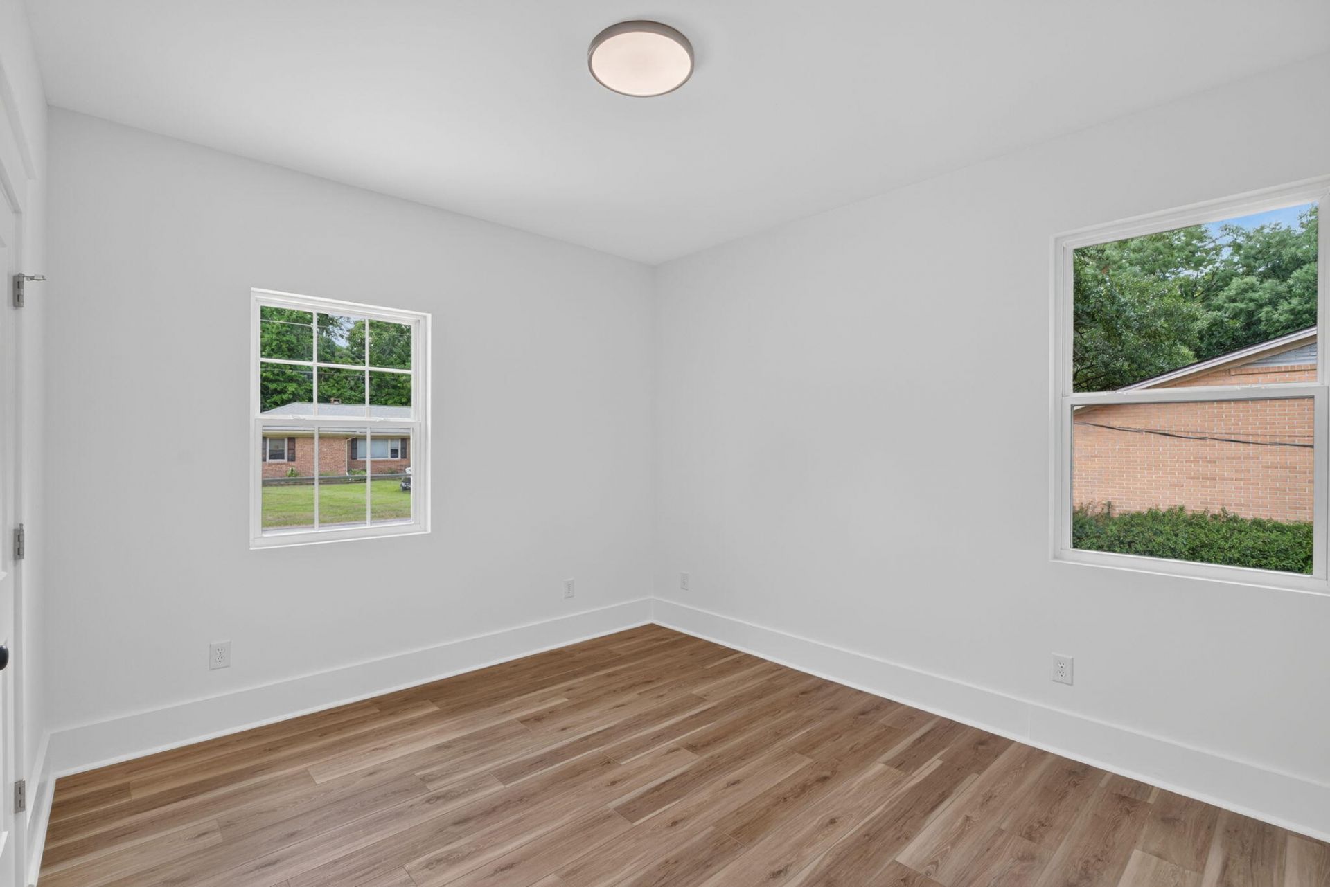 6032 Rembert Drive Photo 29