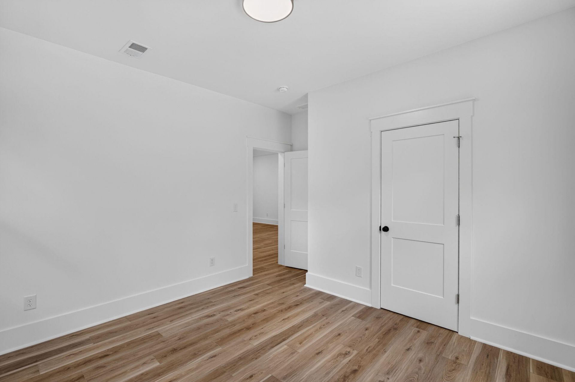 6032 Rembert Drive Photo 30