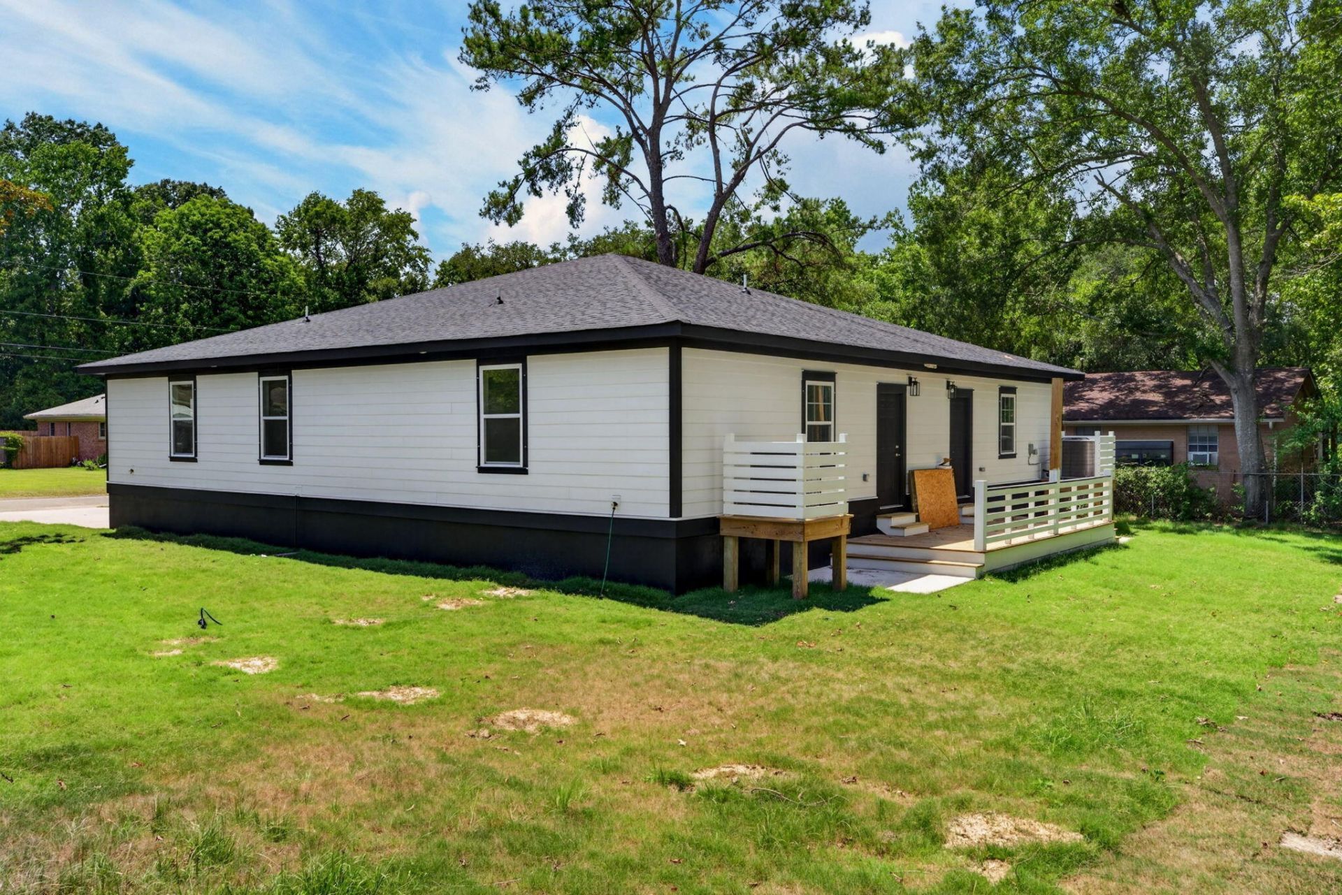 6032 Rembert Drive Photo 34