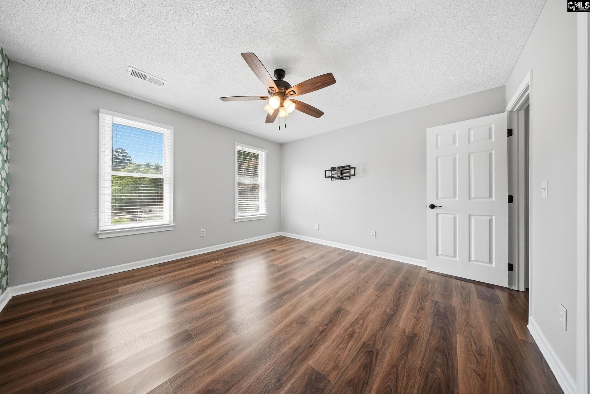 808 Treeslope Court Photo 38