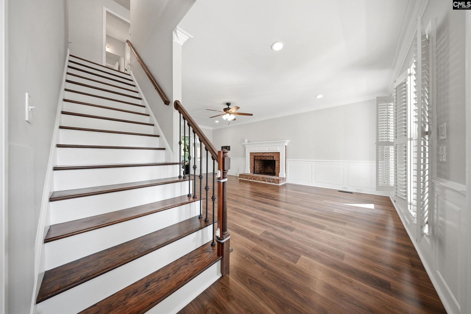 808 Treeslope Court Photo 5