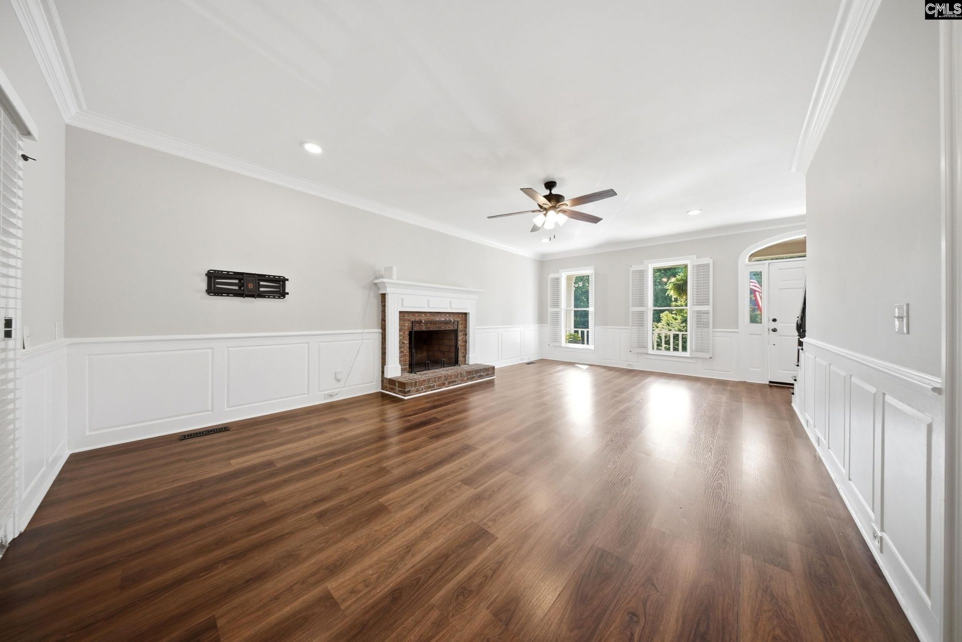 808 Treeslope Court Photo 8