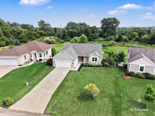 3476 Lindsey Lane, Zeeland, MI 49464