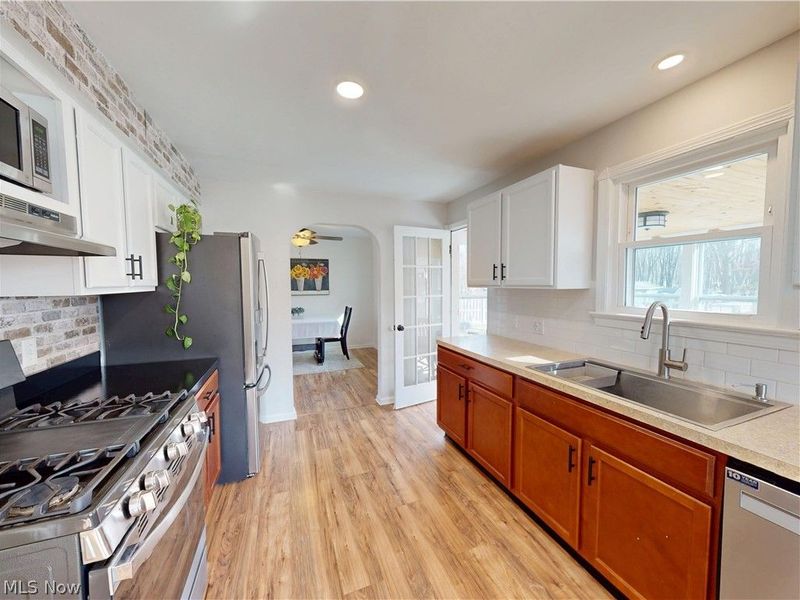 4503 Clague Road, North Olmsted, OH 44070 Photo 10