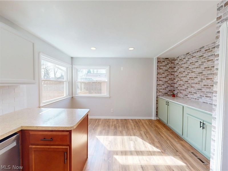 4503 Clague Road, North Olmsted, OH 44070 Photo 17