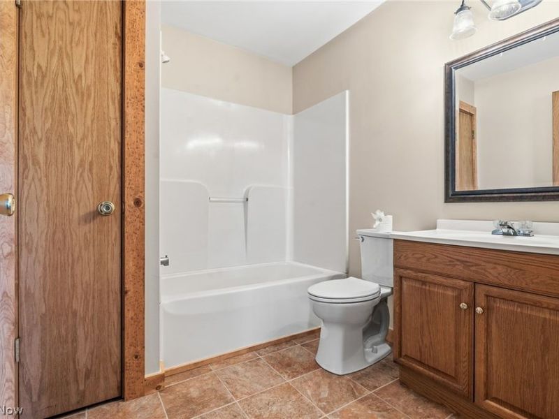 7171 Edison Street NE, Hartville, OH 44632 Photo 15