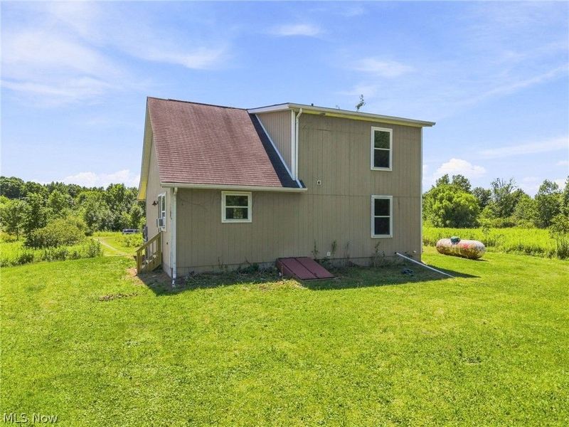 7171 Edison Street NE, Hartville, OH 44632 Photo 23