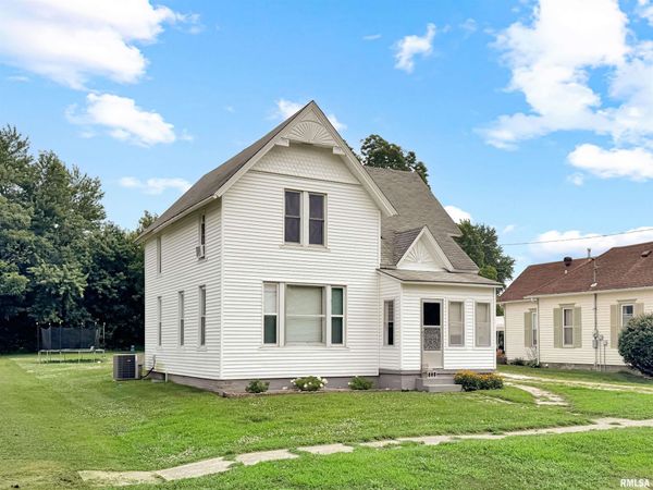 313 N VERMONT Street, Camp Point, IL 62320