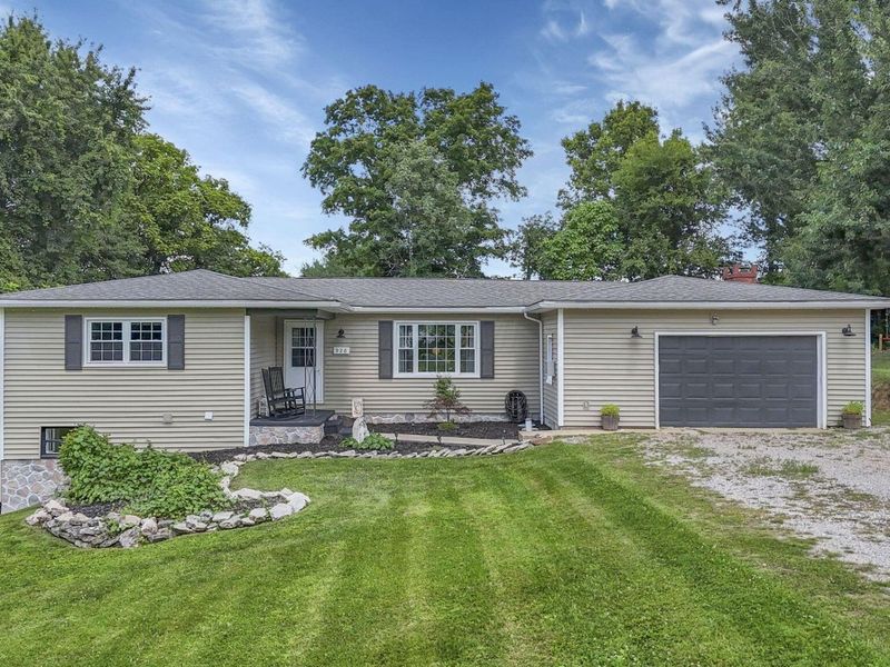 920 Towe Drive NE, Lancaster, OH 43130 Photo 2