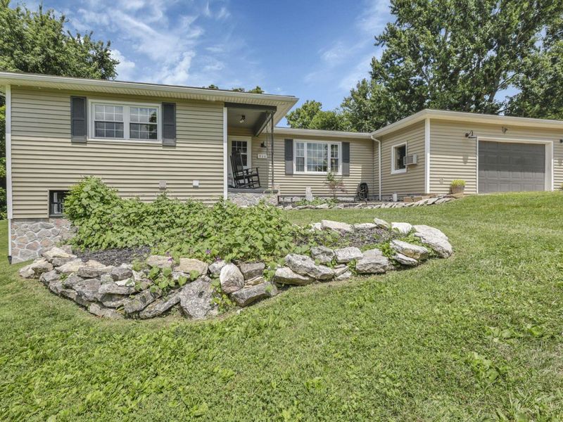 920 Towe Drive NE, Lancaster, OH 43130 Photo 4