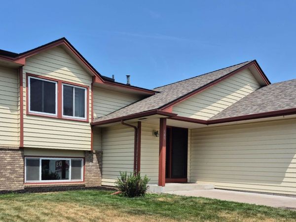 685 107th Lane NW, Coon Rapids, MN 55448