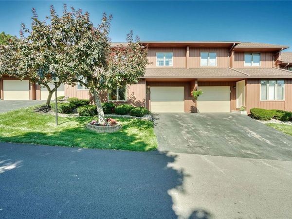7 Vista View Drive , Fairport, NY 14450