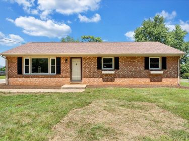 1002 Green Meadow Road, Bedford, VA 24523