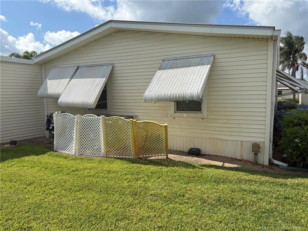7704 SE Saratoga Drive, Hobe Sound, FL 33455 Photo